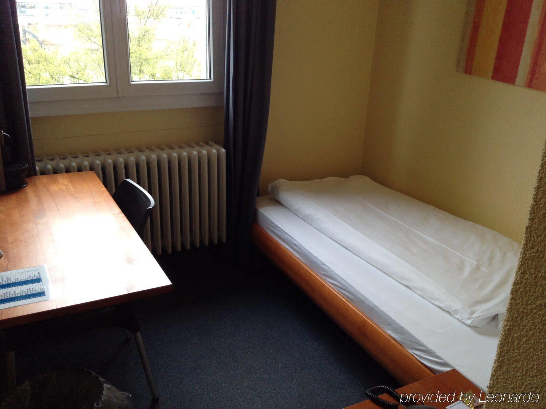 Baeren Suhr 3*
