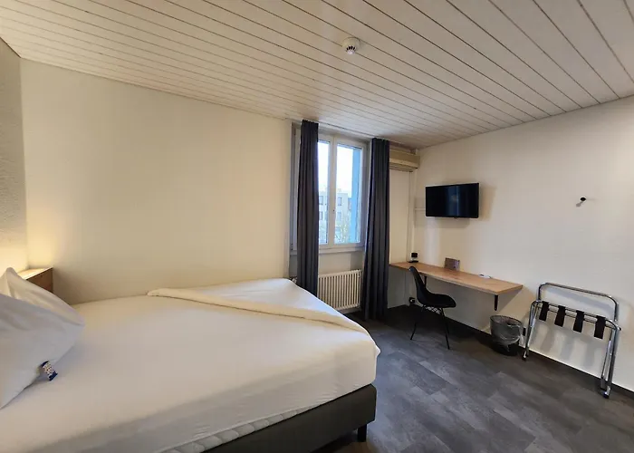 Hotel Baeren Suhr